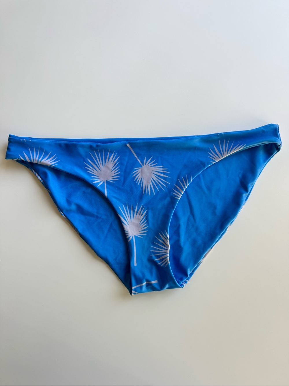 OF ONE SEA Blue Palm-Print Reversible Bikini Bottom Women’s Large